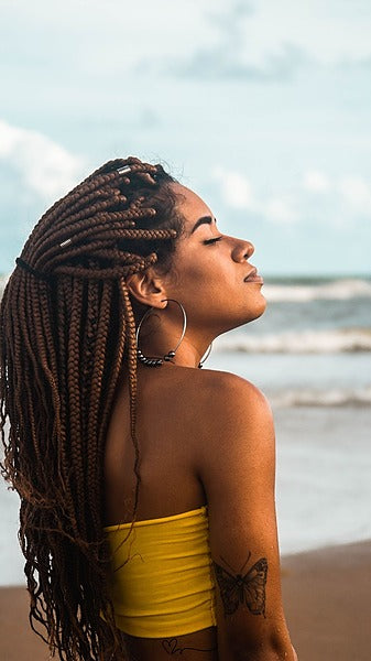 Curso de Yoga: Cualidades Divinas - Fluye con la Yoga y el Sonido para tu Paz y Plenitud